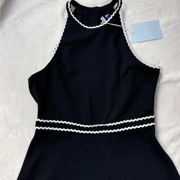 🍒SOLD🍒 NWT Hillhouse “The Billie Dress” - Picture 3 of 8